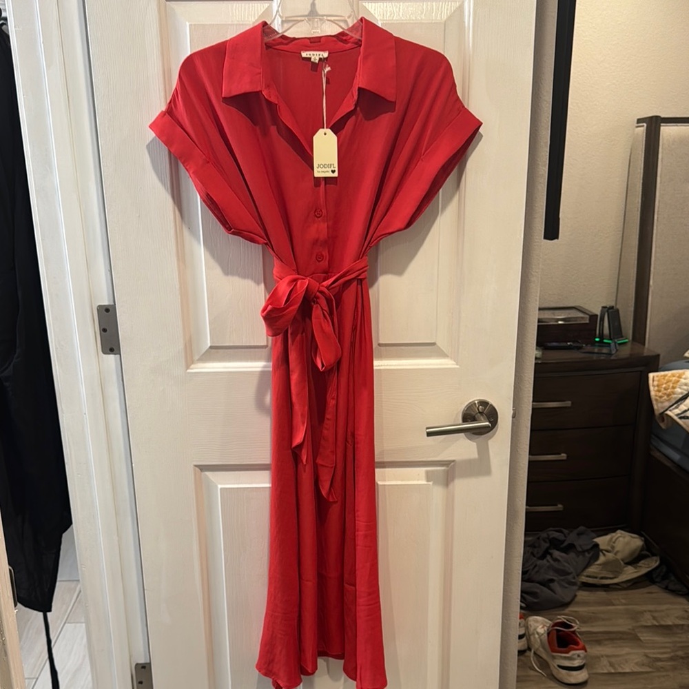 Jodifl Red Button-Down Midi Dress size small